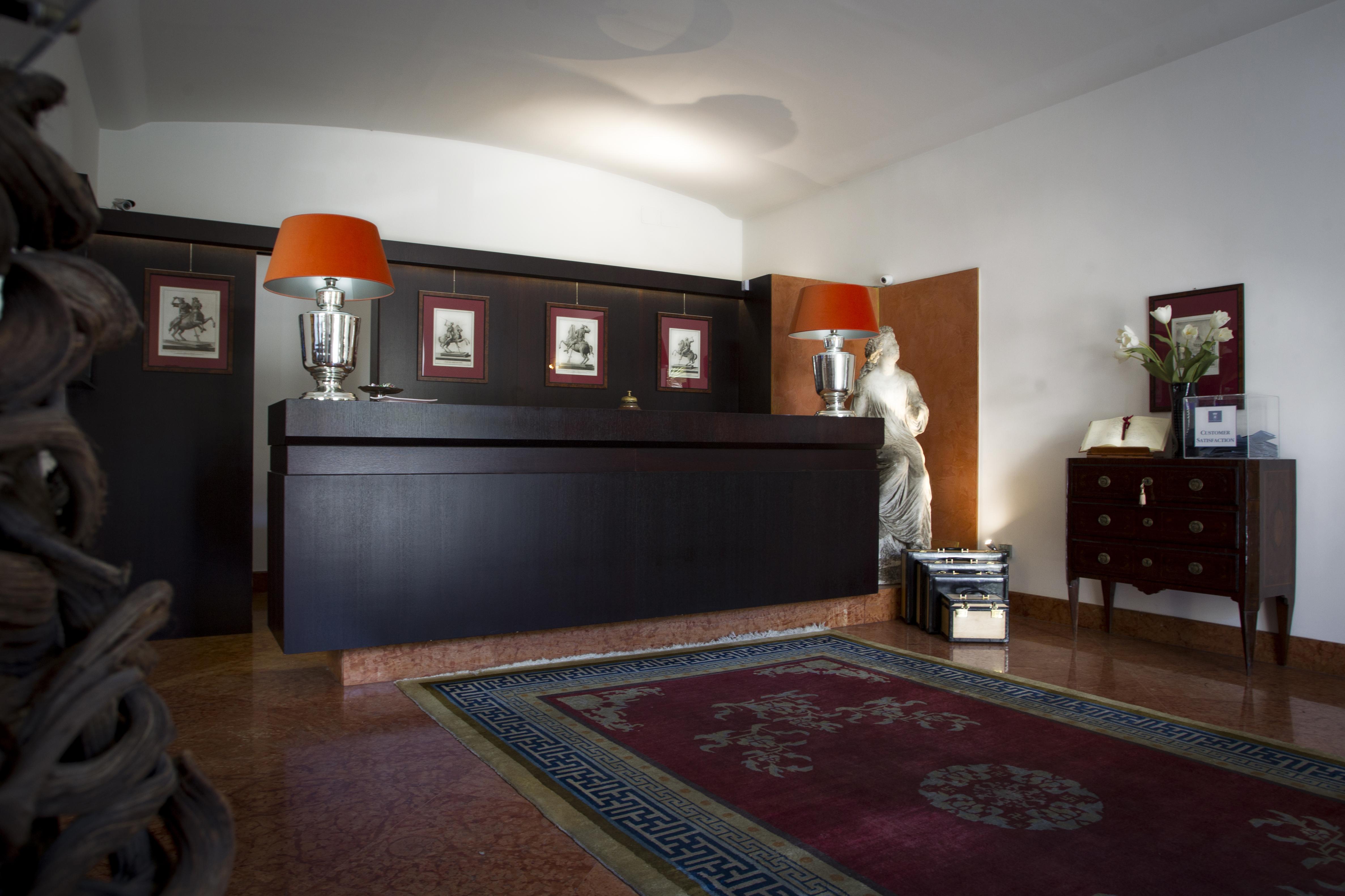 Palazzo Brunaccini Boutique Hotel 4*
